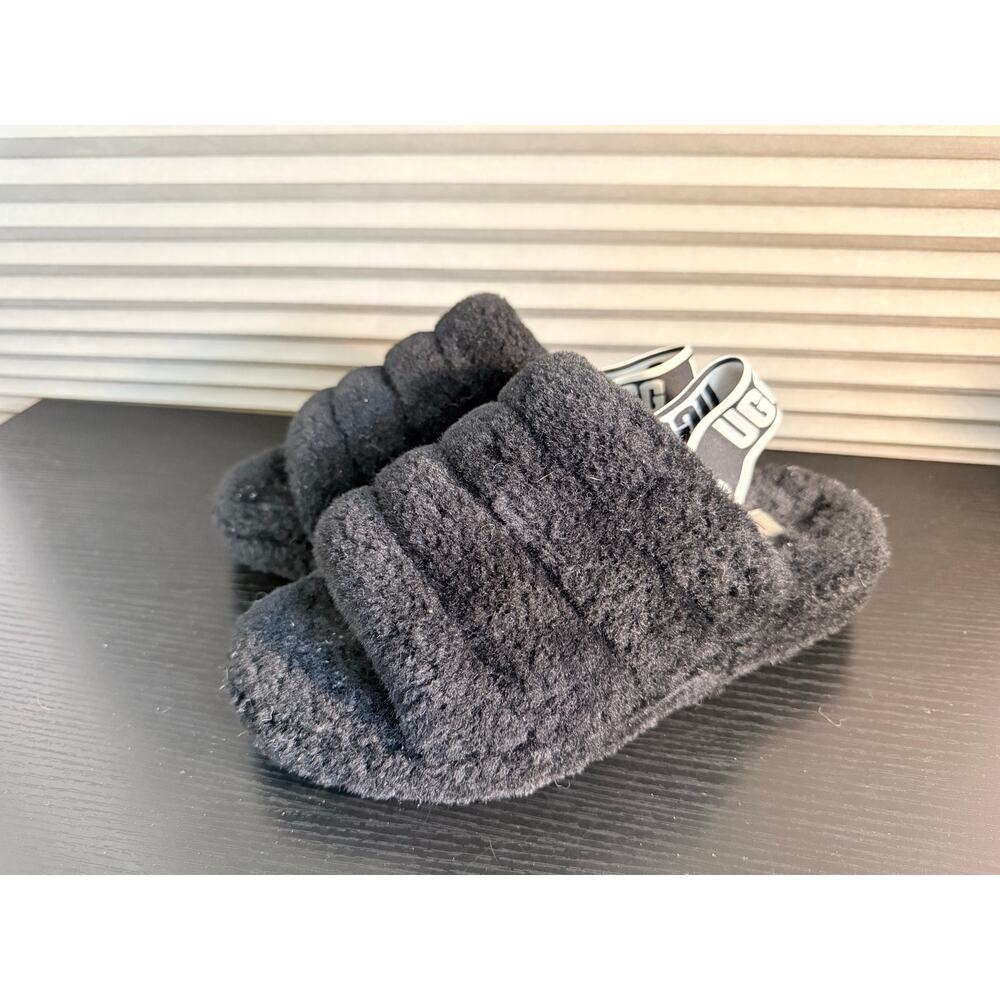 UGG Fluff Yeah Slide Slippers Black Shearling Elastic Logo Strap Women’s Size 8